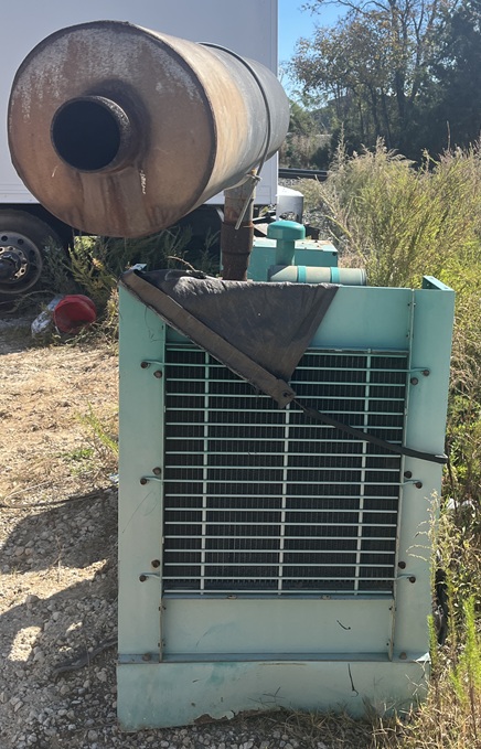 1996 ONAN Gen Set 100 DGDB - view 3 of 11