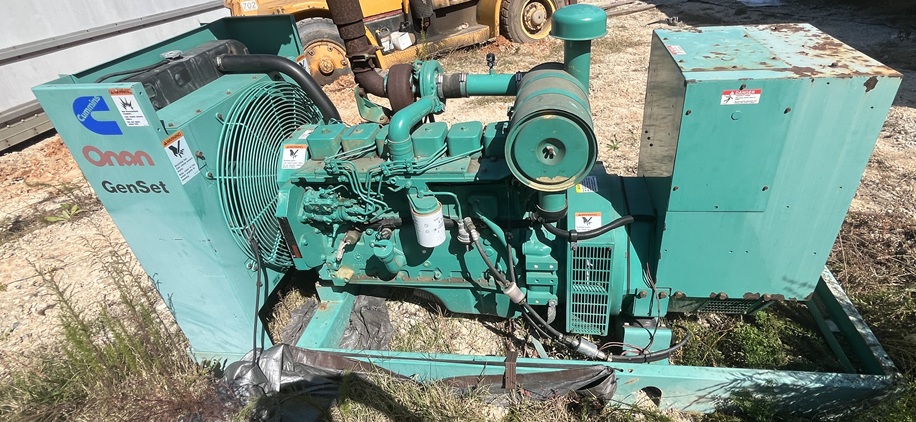 1996 ONAN Gen Set 100 DGDB - view 8 of 11