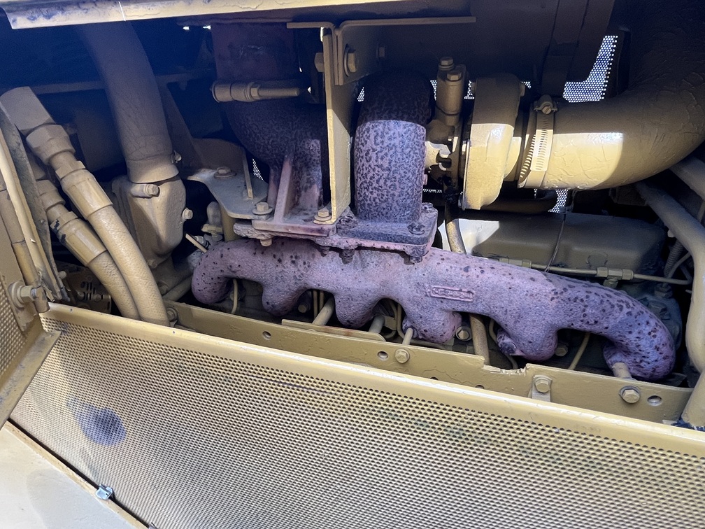 1985 DEERE 750B - Image 25