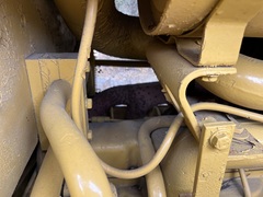 1985 DEERE 750B - Image 29