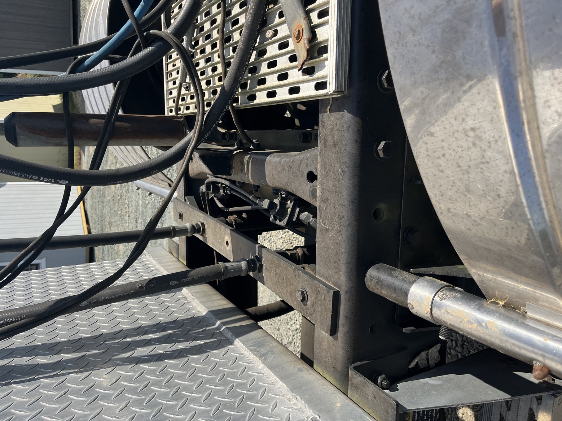 1999 MACK CH-613 - Image 31