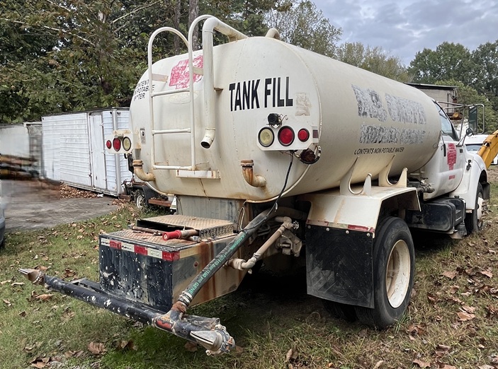 2000 FORD F-650 Super Duty - view 8 of 18