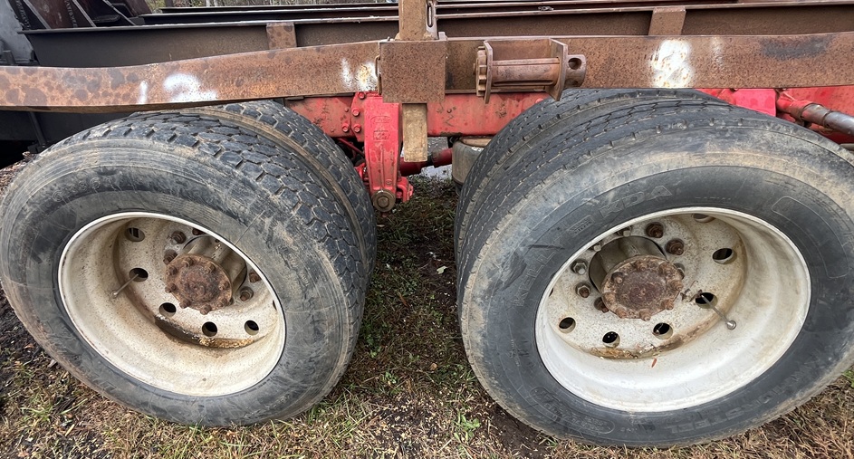 1985 PETERBILT 359 - Image 10