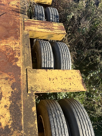 2003 WITZCO Challenger - view 12 of 14