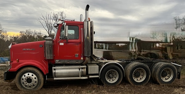 2000 WESTERN STAR 4900
