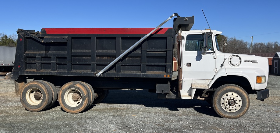 1993 FORD l-9000 - view 2 of 22