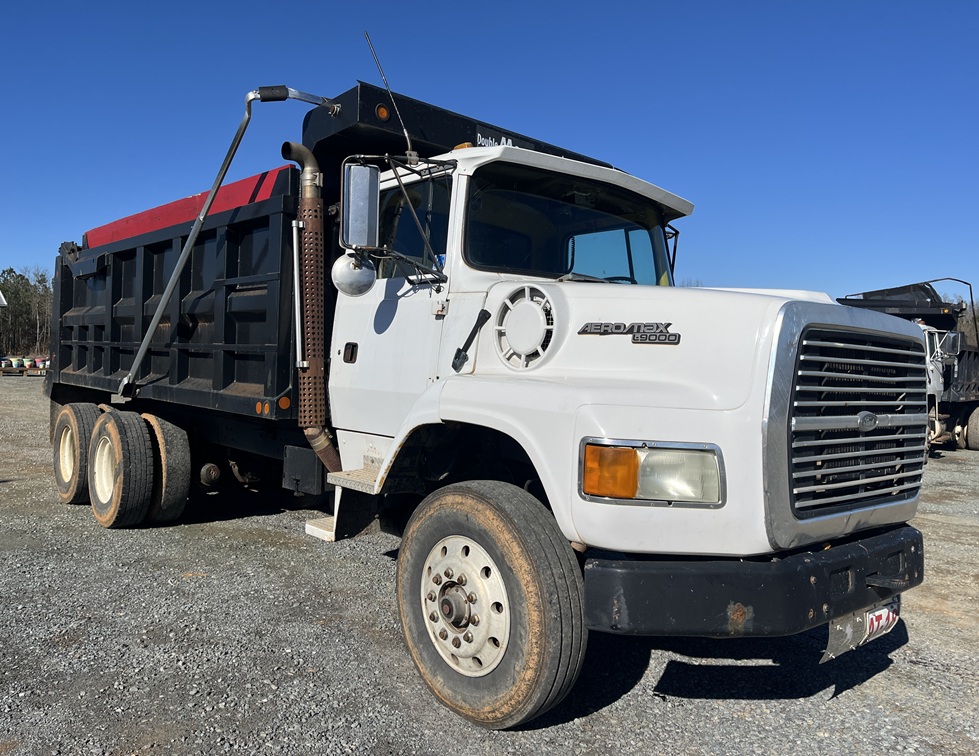 1993 FORD l-9000 - view 1 of 22