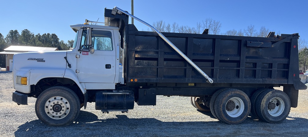 1993 FORD l-9000 - Image 5