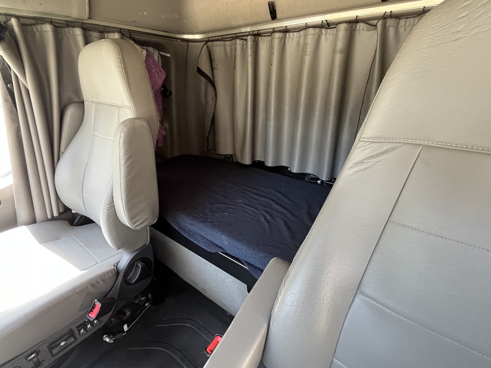 2022 FREIGHTLINER M2 - view 11 of 20