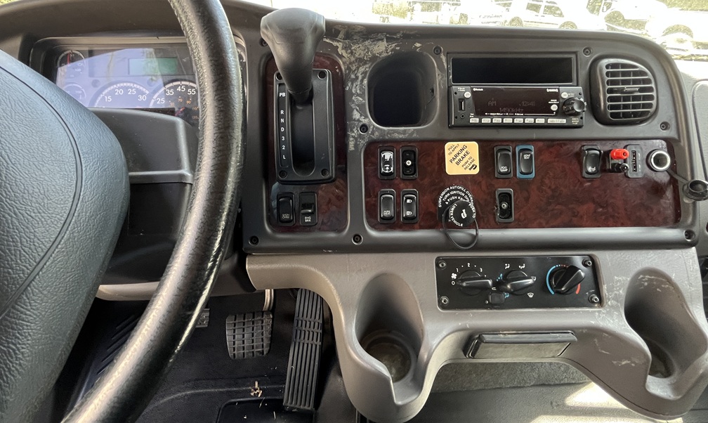 2022 FREIGHTLINER M2 - view 12 of 20