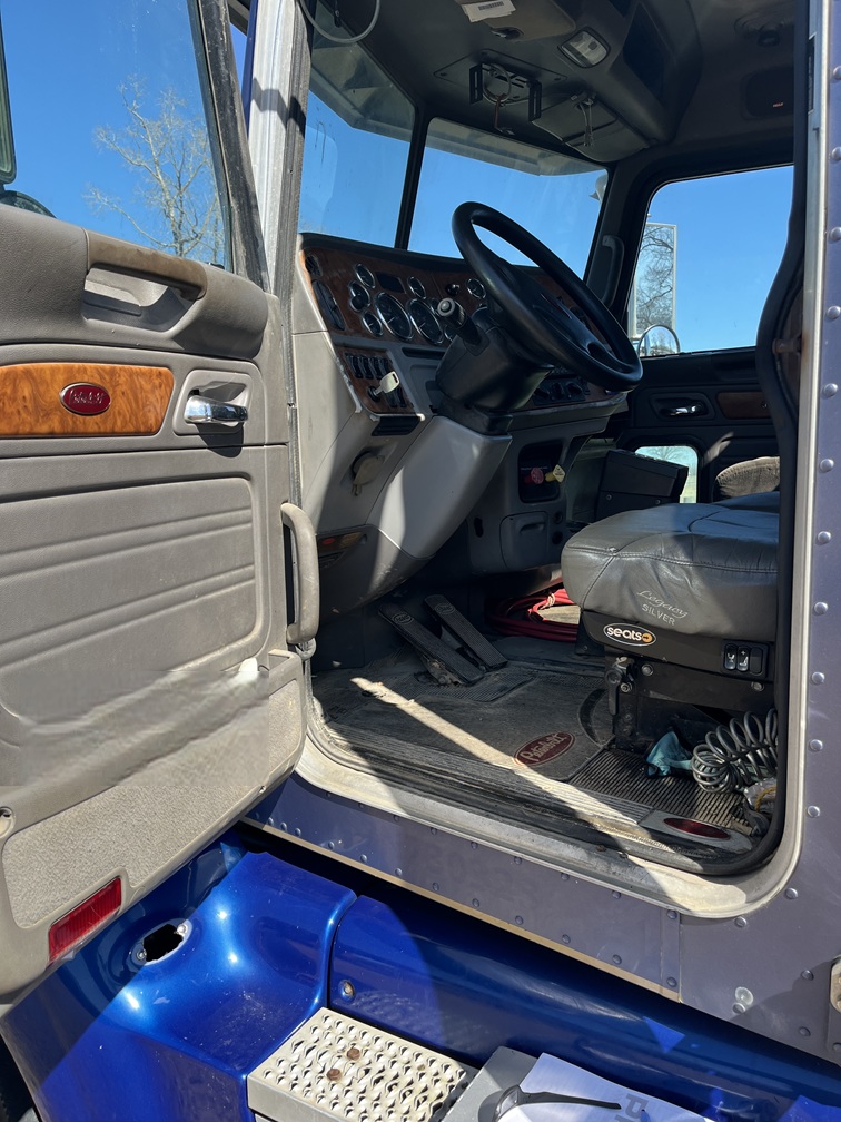 2007 PETERBILT 386 - view 12 of 20