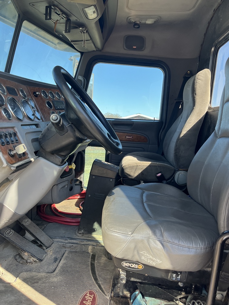 2007 PETERBILT 386 - Image 13