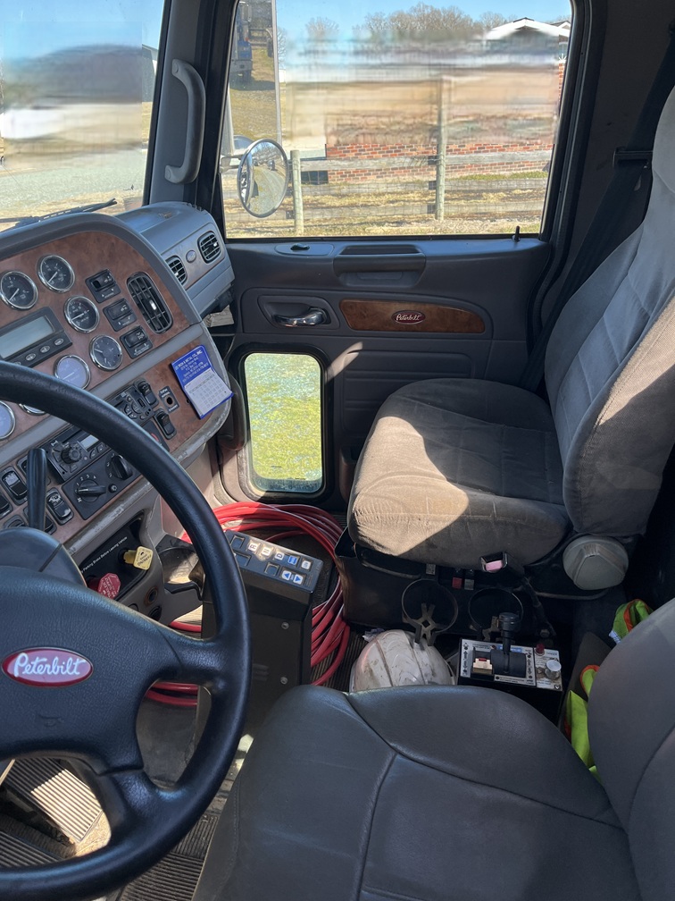 2007 PETERBILT 386 - view 11 of 20