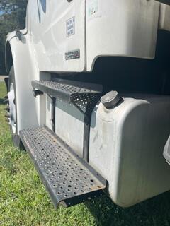 2006 FREIGHTLINER M2 106 - Image 7