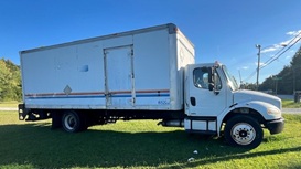 2006 FREIGHTLINER M2 106 - view 4 of 22