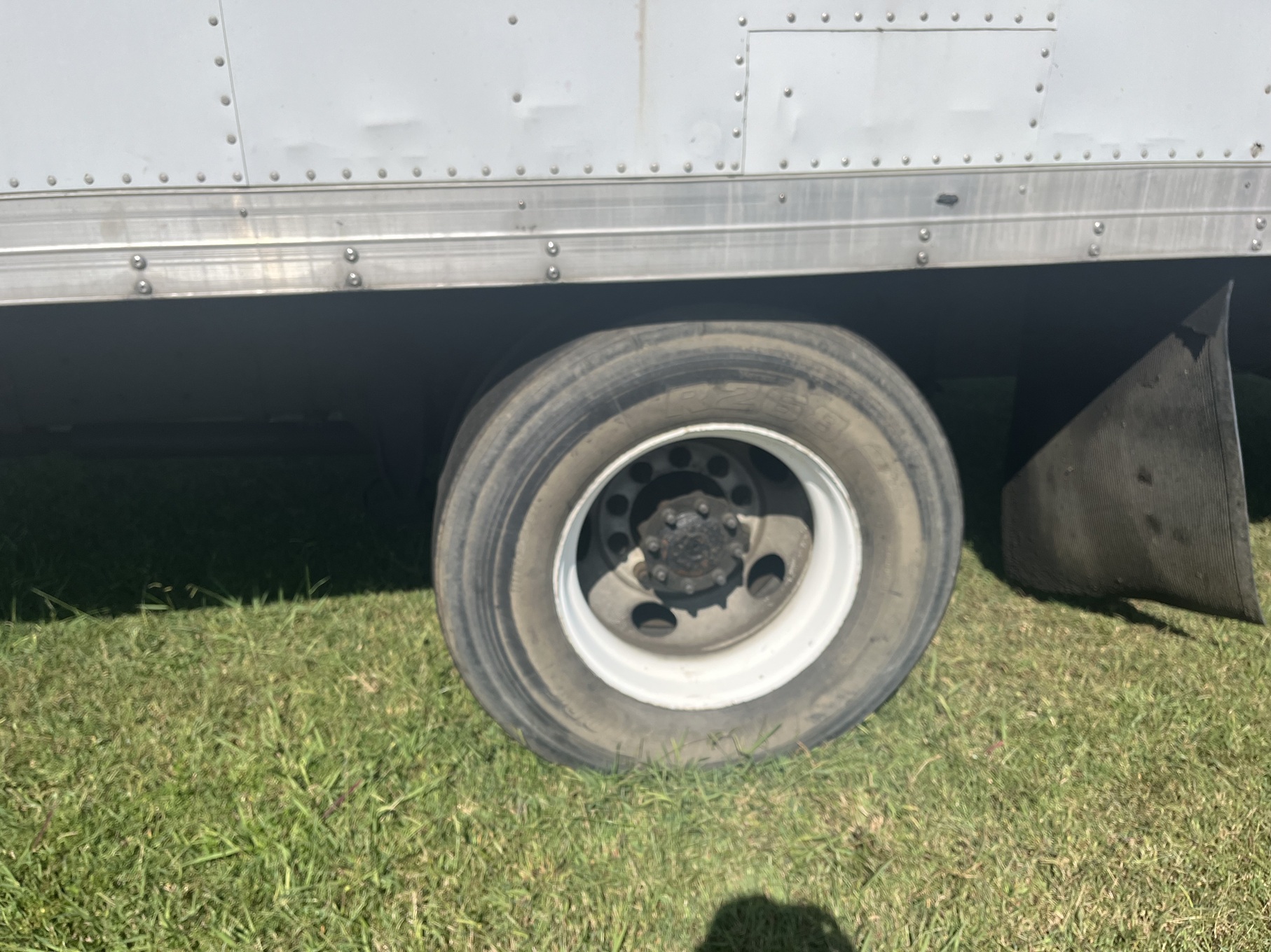 2006 FREIGHTLINER M2 106 - Image 13