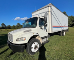 2006 FREIGHTLINER M2 106 - Image 2