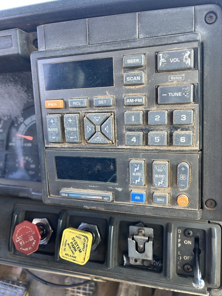 1996 CHEVROLET C7 - view 13 of 19