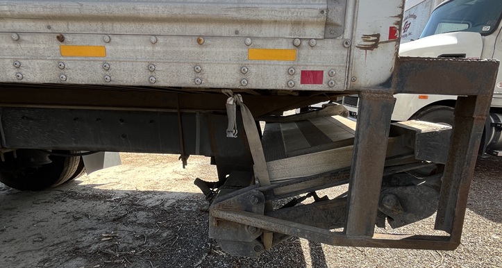 2023 FREIGHTLINER M2 - view 8 of 17