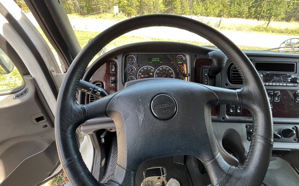 2023 FREIGHTLINER M2 - view 15 of 17