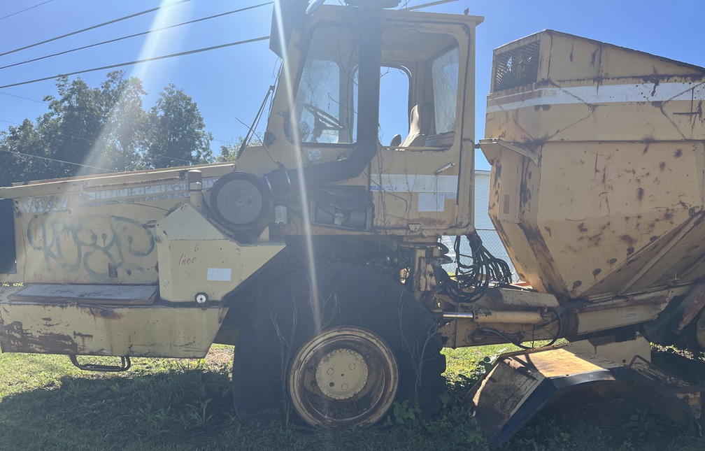 1985 MOXY 6200 - view 5 of 16