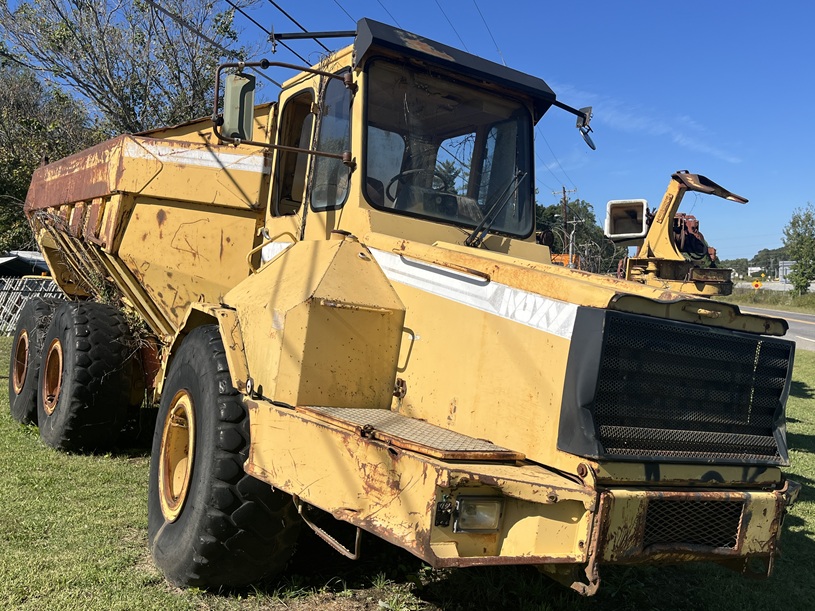 1985 MOXY 6200 - view 2 of 16