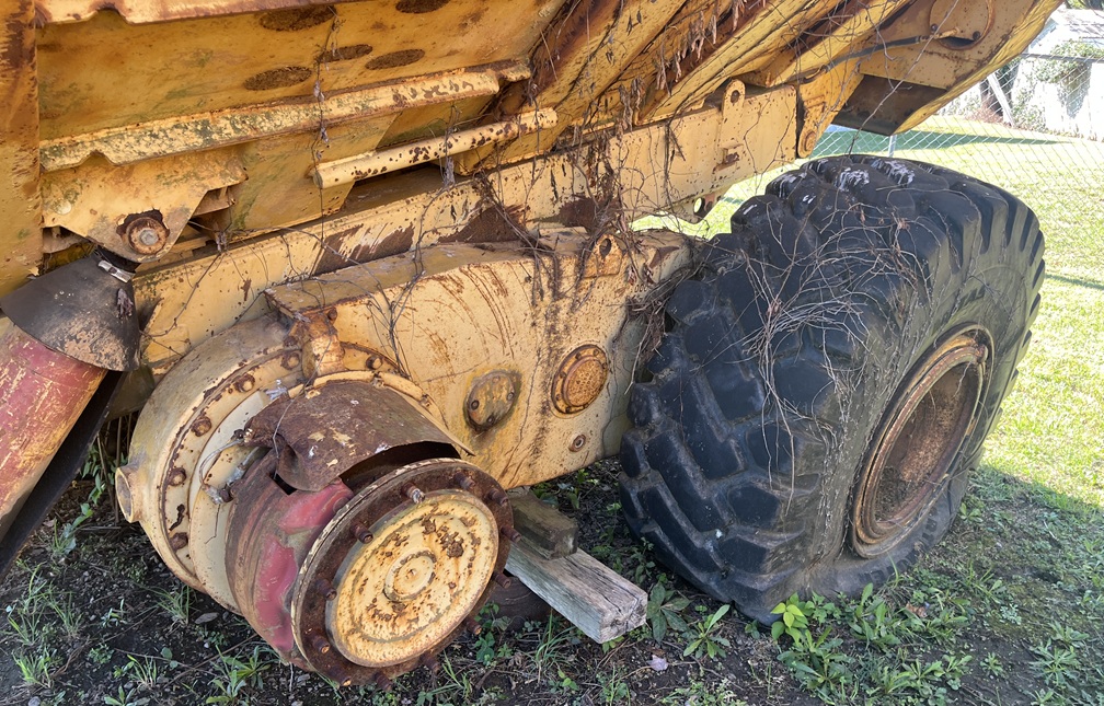 1985 MOXY 6200 - view 10 of 16