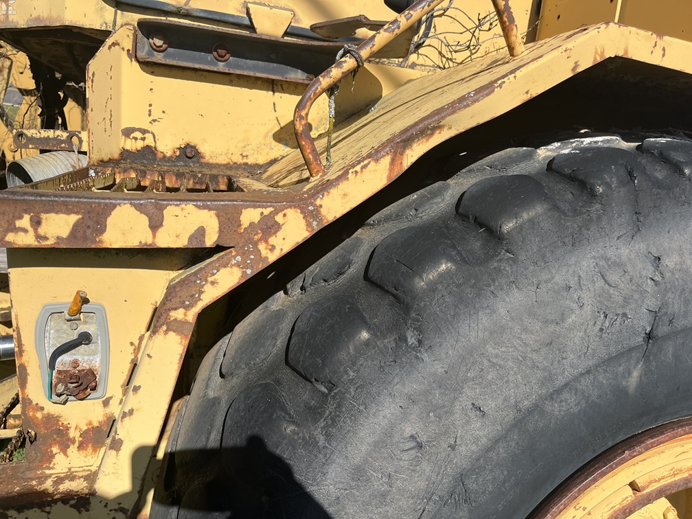 1985 MOXY 6200 - view 12 of 16