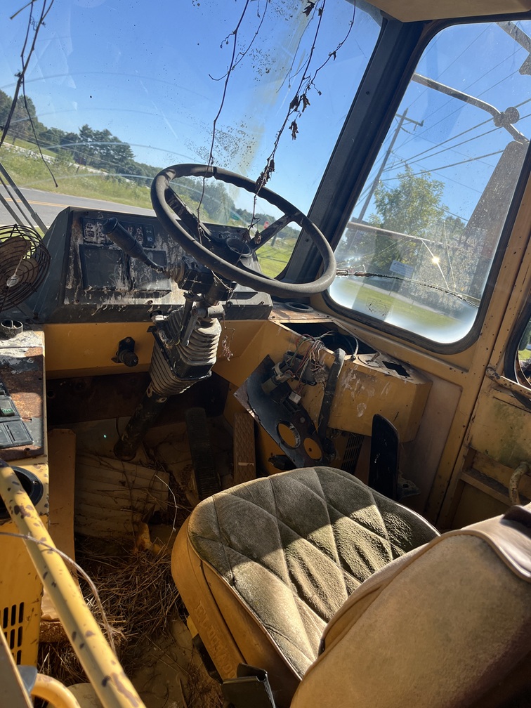 1985 MOXY 6200 - view 15 of 16