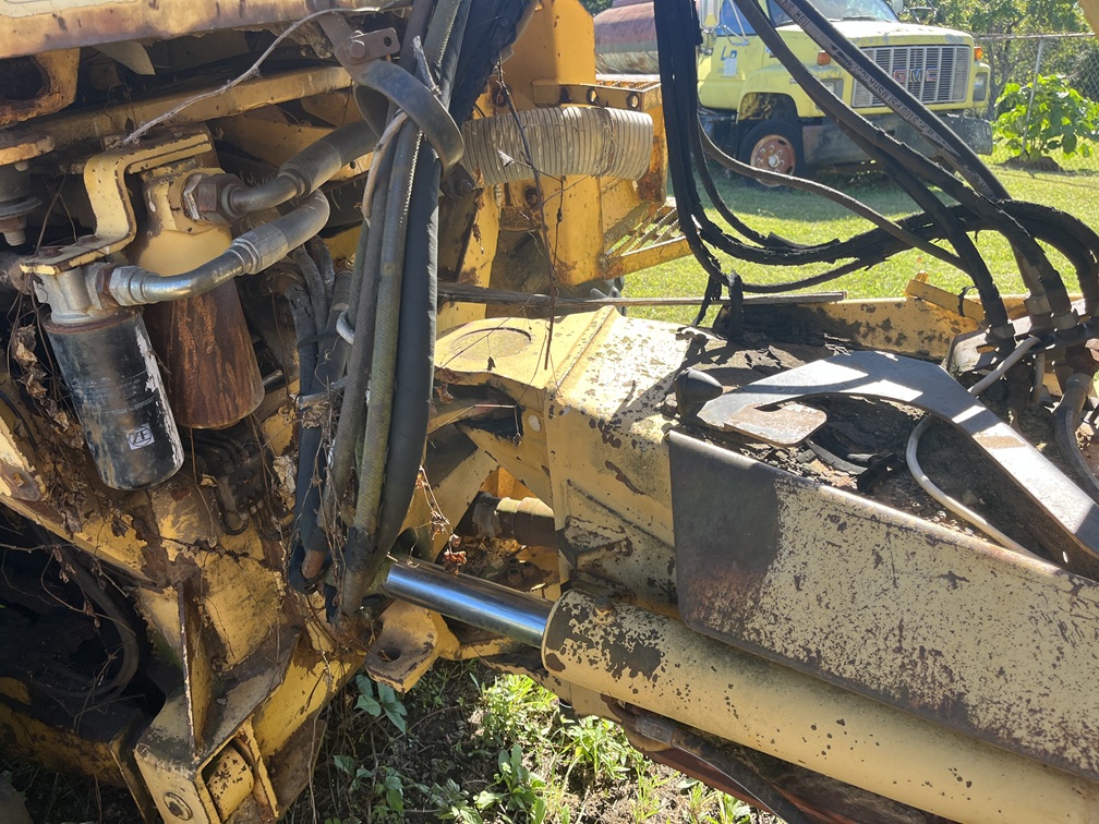 1985 MOXY 6200 - view 14 of 16