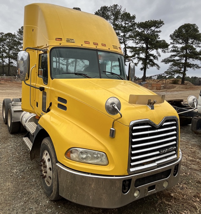 2009 MACK CXU 613 - Image 4