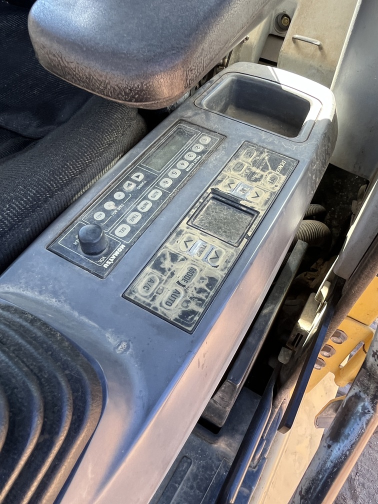 2005 KOMATSU PC 200 LC-7L - Image 21