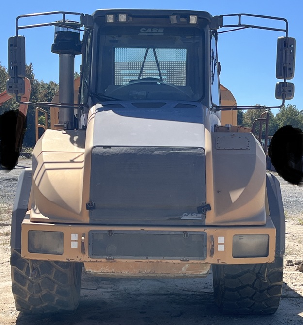 2004 CASE 330 - Image 3