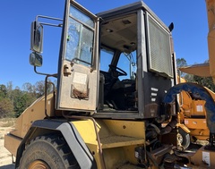 2004 CASE 330 - Image 13