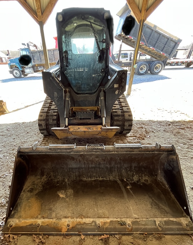 2016 DEERE 323 E - Image 3