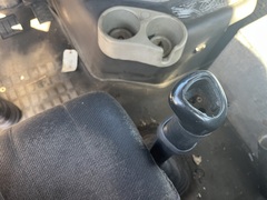 2004 VOLVO VNM-200 - Image 14